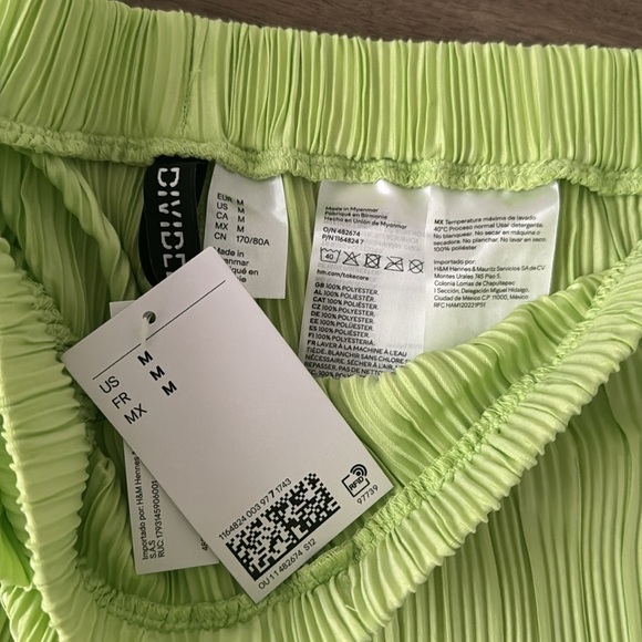 H&M Pleated Jersey Pants - Picture 3 of 3